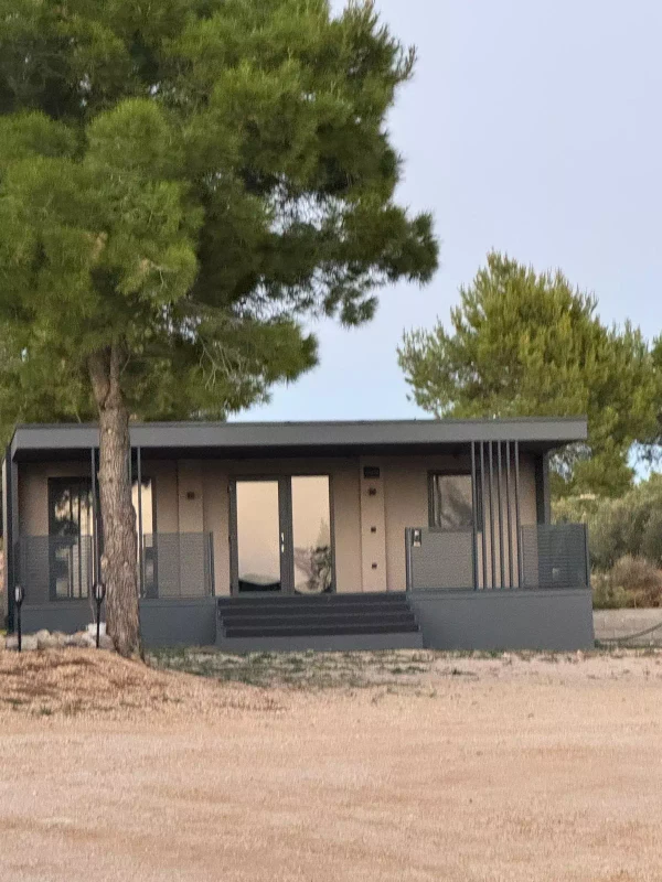 1cbdf592-b192-4ee9-bf4a-f3f685e61d47